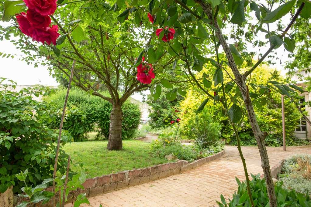 The Originals Boutique, Hotel Clos Sainte Marie, Невер Экстерьер фото