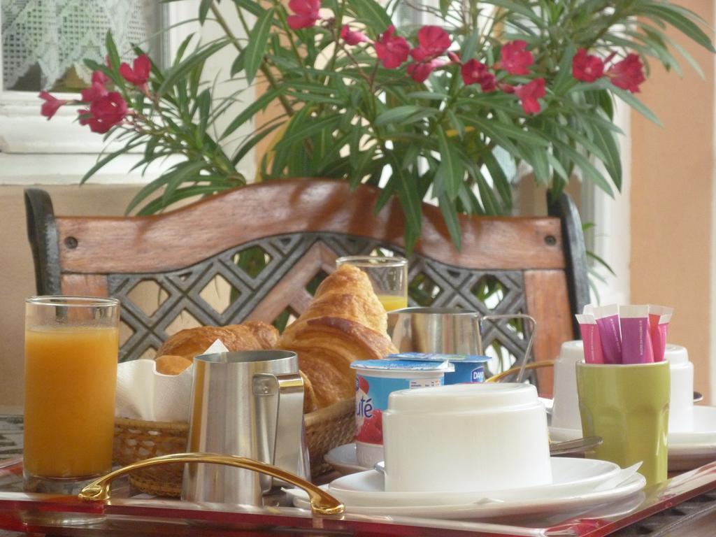 The Originals Boutique, Hotel Clos Sainte Marie, Невер Экстерьер фото