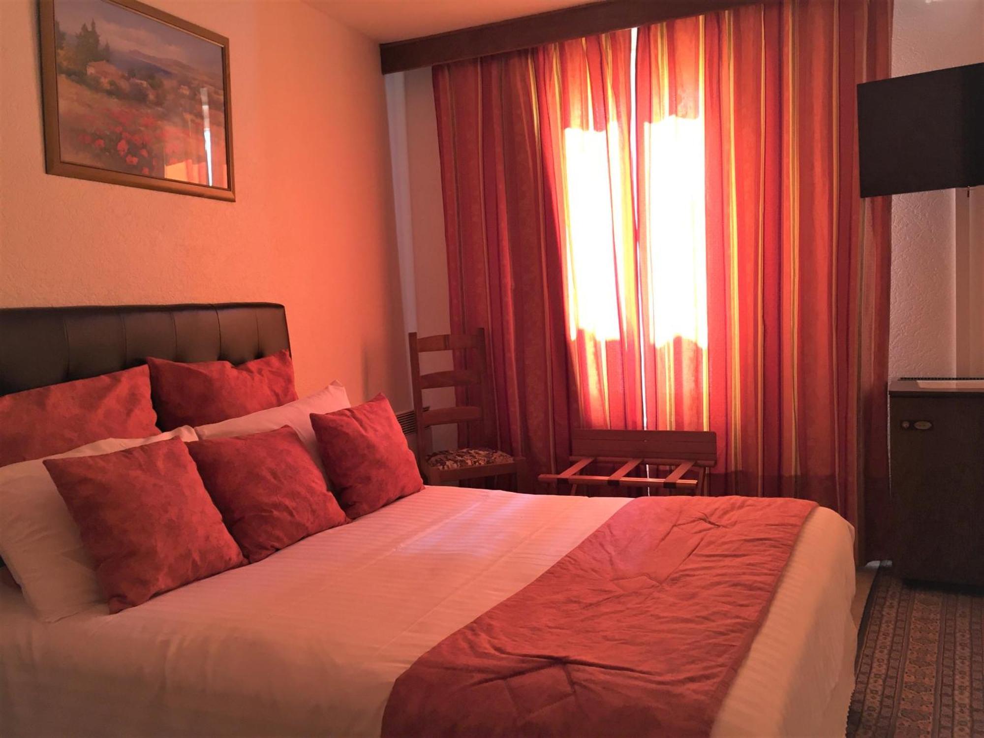 The Originals Boutique, Hotel Clos Sainte Marie, Невер Экстерьер фото