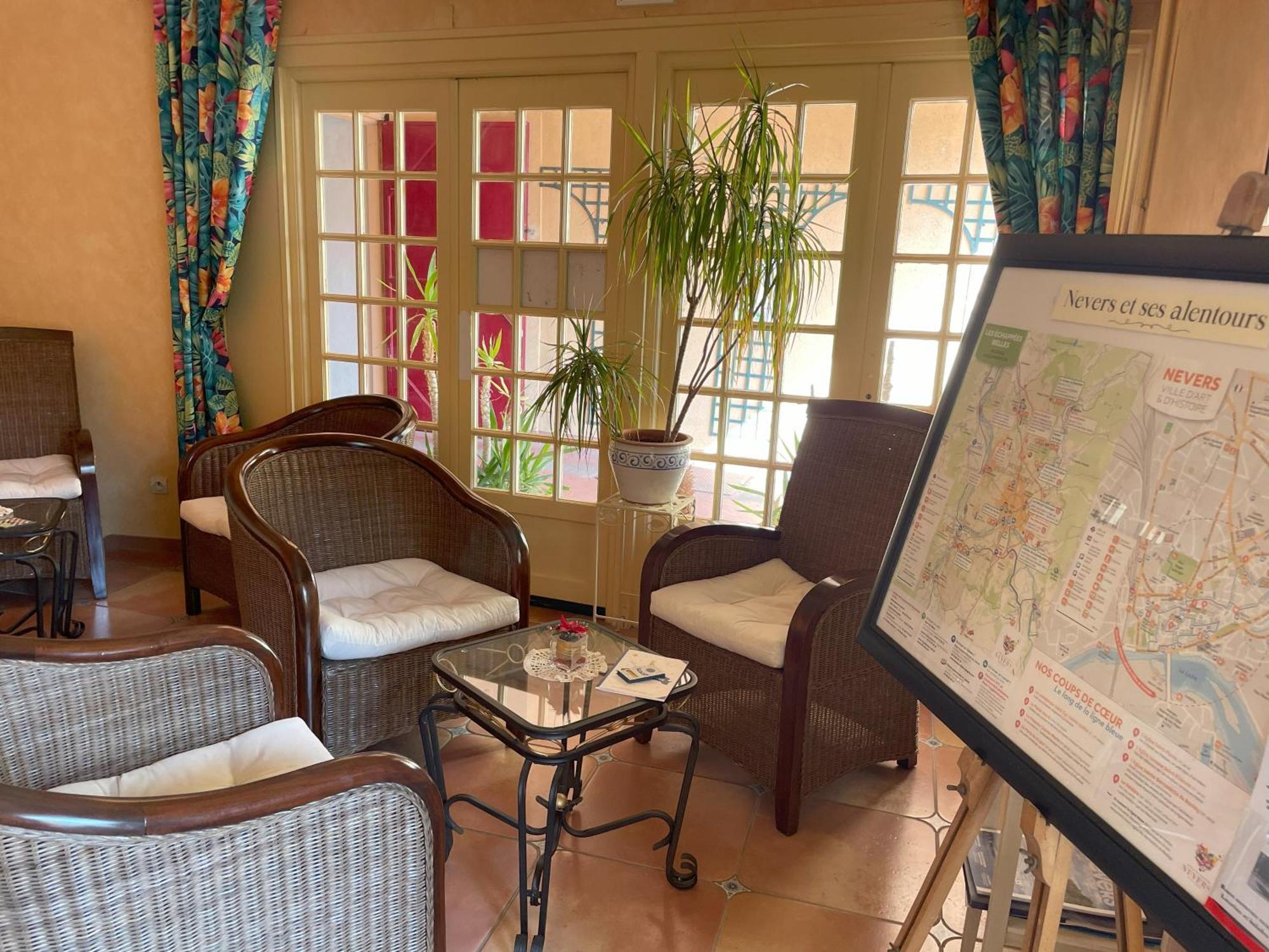 The Originals Boutique, Hotel Clos Sainte Marie, Невер Экстерьер фото